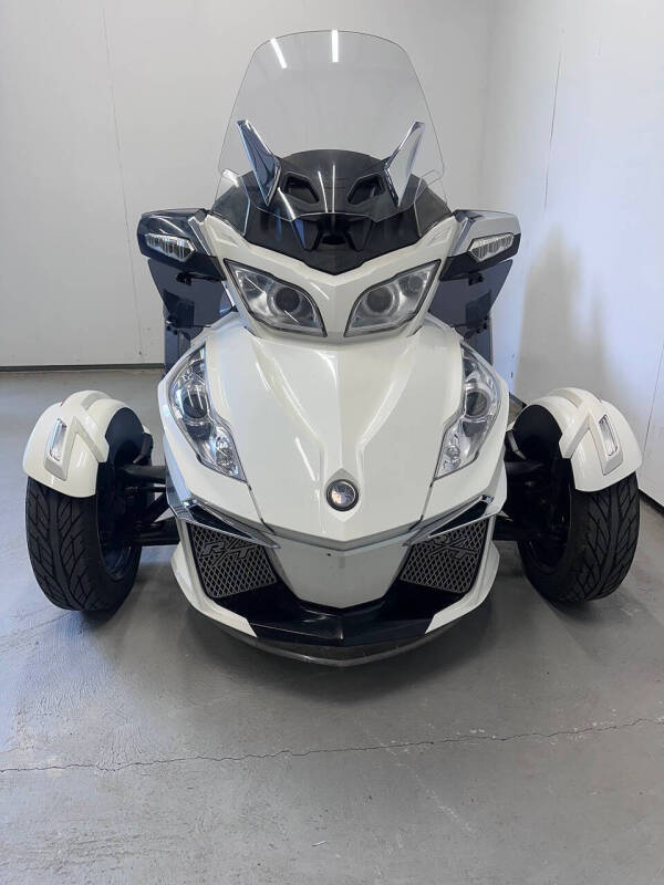 2016 Can-Am Spyder RT SE6