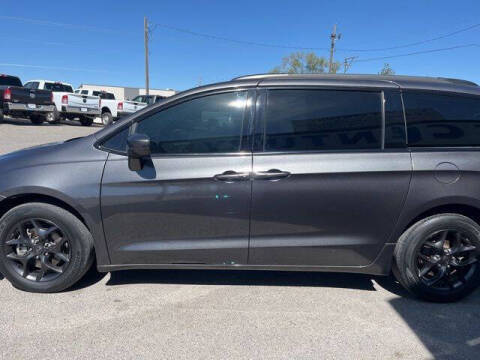 2020 Chrysler Pacifica Touring L