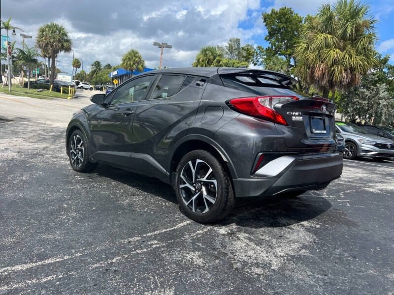 2020 Toyota C-HR XLE