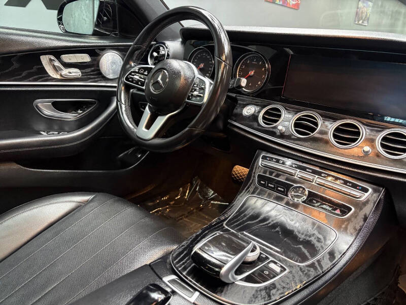 2019 Mercedes-Benz E-Class E 300