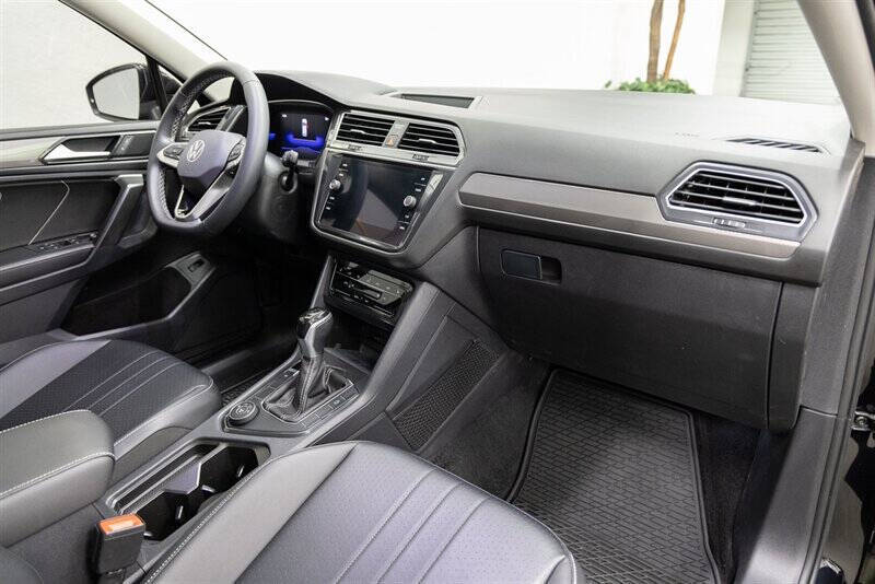 2022 Volkswagen Tiguan SE 4Motion