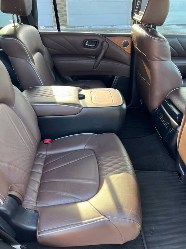 2015 Infiniti QX80