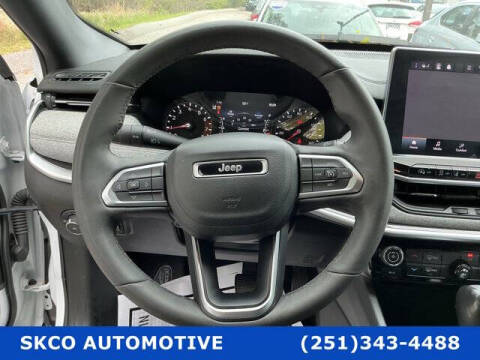 2023 Jeep Compass Latitude Lux