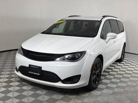 2018 Chrysler Pacifica Touring Plus