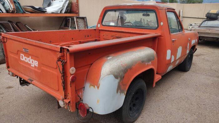 1973 Dodge D100 Pickup