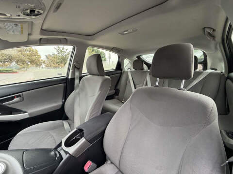 2013 Toyota Prius Three