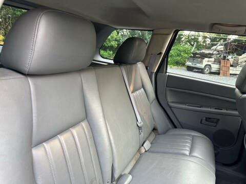 2005 Jeep Grand Cherokee Laredo