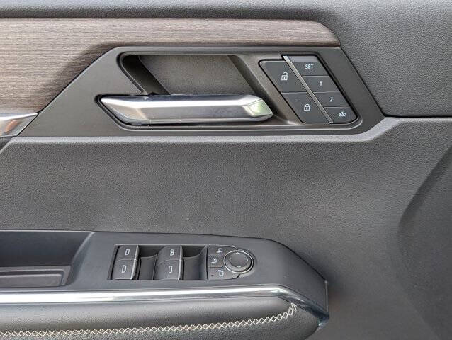 2024 GMC Acadia Denali