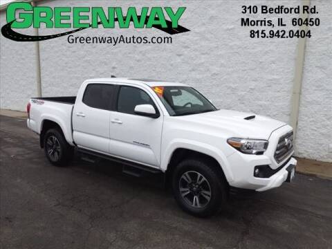 2017 Toyota Tacoma for sale at Greenway Automotive GMC in Morris IL
