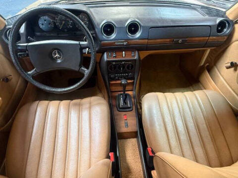 1982 Mercedes-Benz 240D