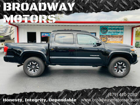 2016 Toyota Tacoma for sale at BROADWAY MOTORS in Van Buren AR
