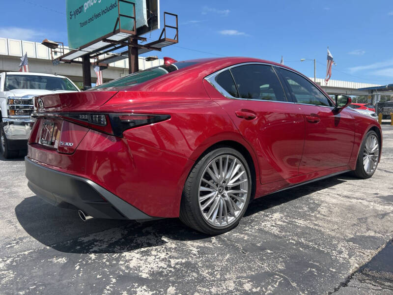 2023 Lexus IS 300