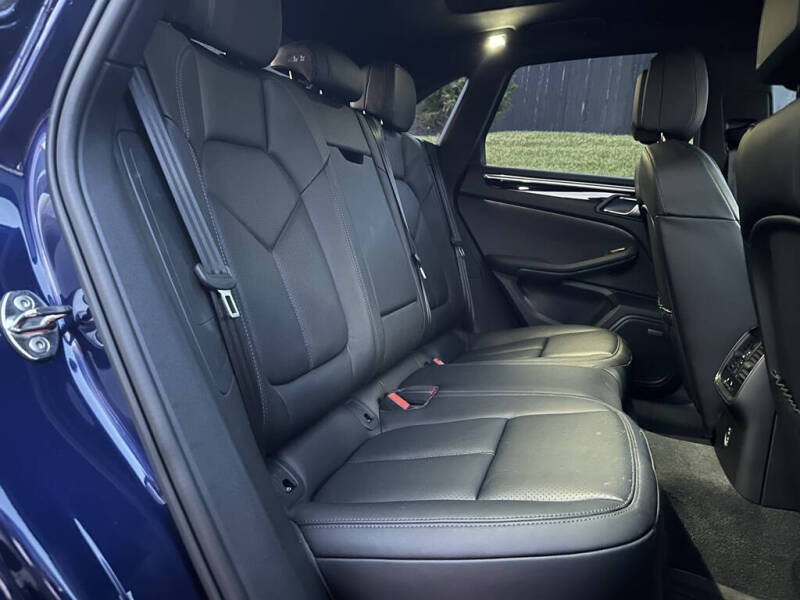 2024 Porsche Macan T