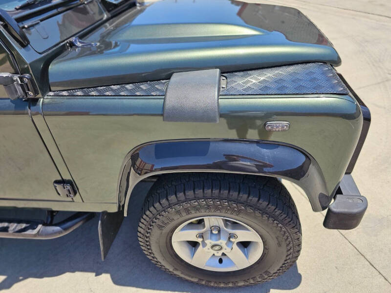 1990 Land Rover Defender