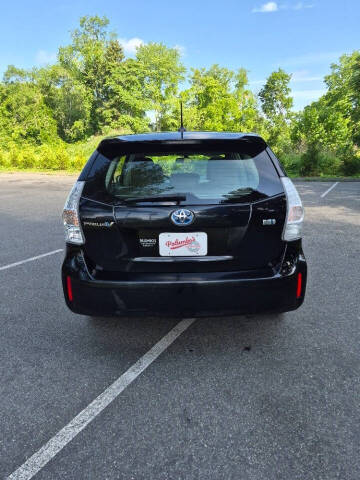 2013 Toyota Prius v Three