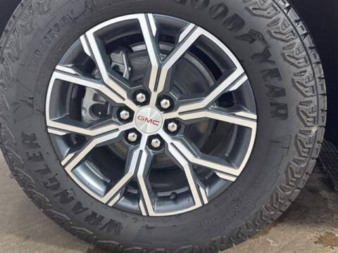 2025 GMC Acadia AT4