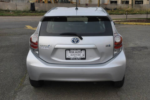 2013 Toyota Prius c One