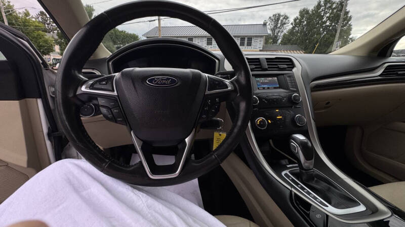 2013 Ford Fusion SE