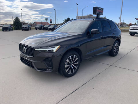 2025 Volvo XC60 B5 Plus Dark Theme