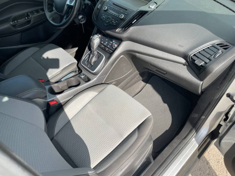 2017 Ford C-MAX Hybrid SE