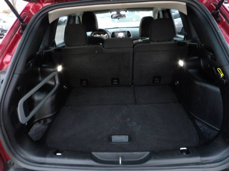 2016 Jeep Cherokee Sport