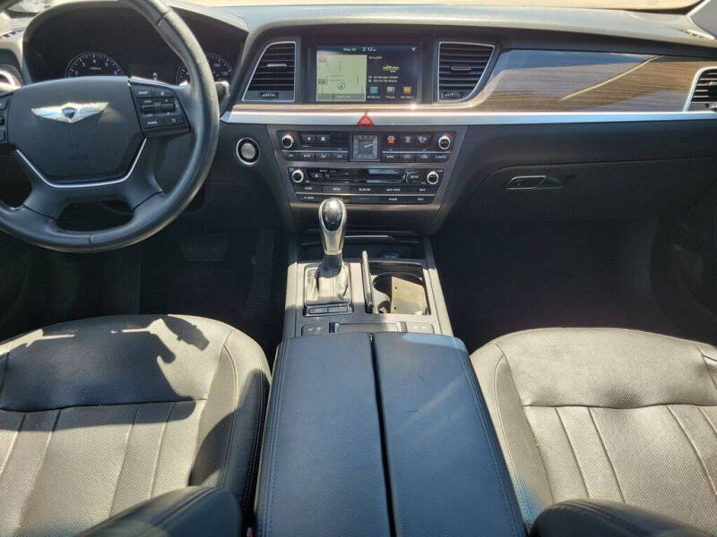 2015 Hyundai Genesis