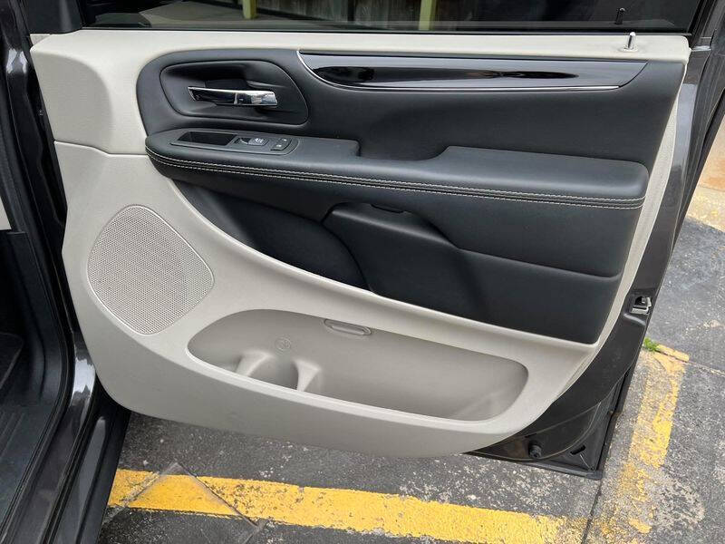 2017 Dodge Grand Caravan SE