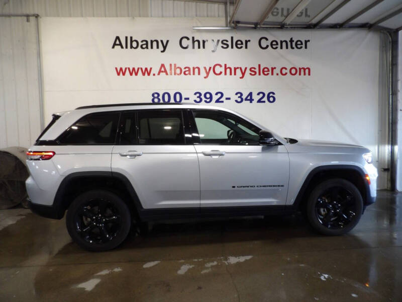 2024 Jeep Grand Cherokee Altitude