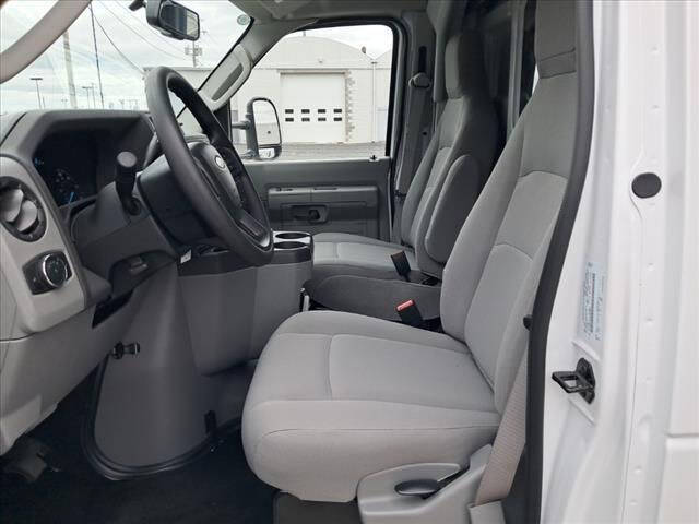 2025 Ford E-Series