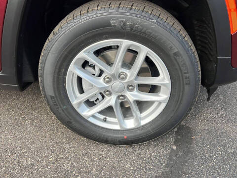 2025 Jeep Grand Cherokee Laredo X