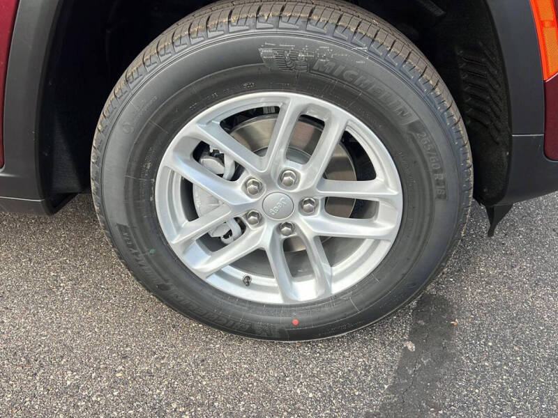 2025 Jeep Grand Cherokee Laredo X