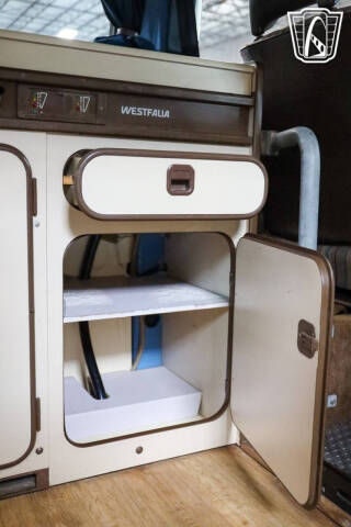 1982 Volkswagen Vanagon Camper