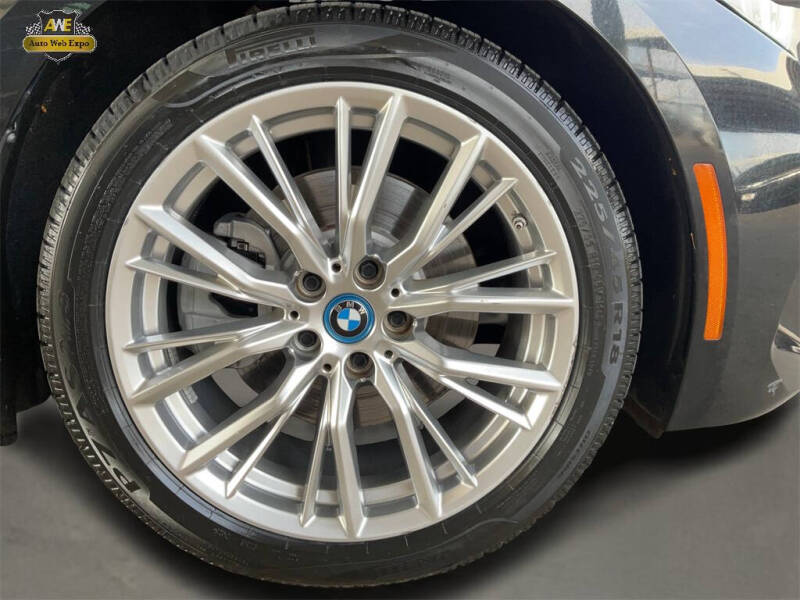 2023 BMW 3 Series 330e