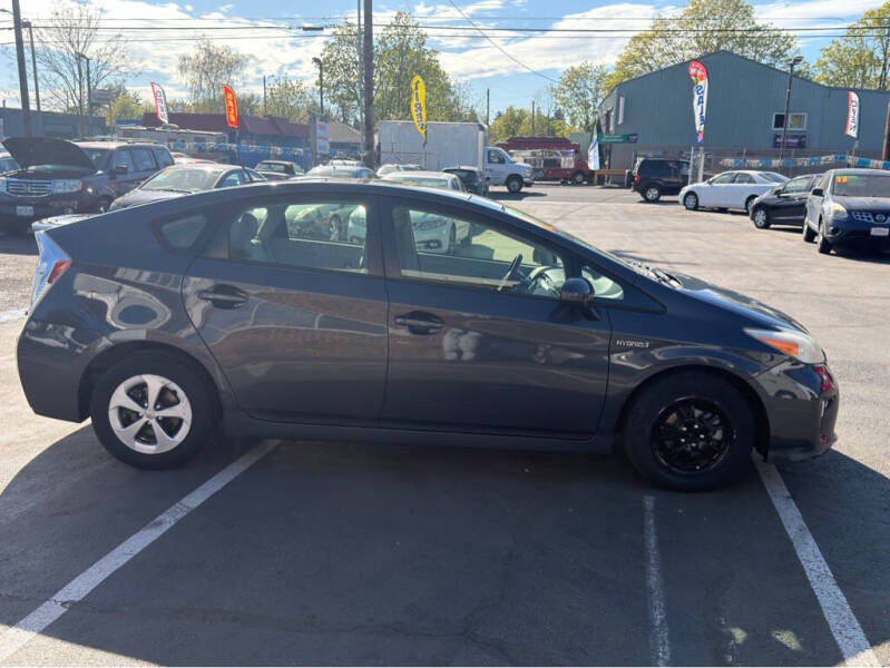 2012 Toyota Prius Four
