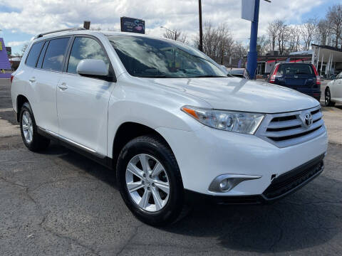 2013 Toyota Highlander for sale at HD Plus Motors in Denver CO