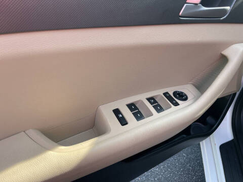 2016 Hyundai Sonata SE