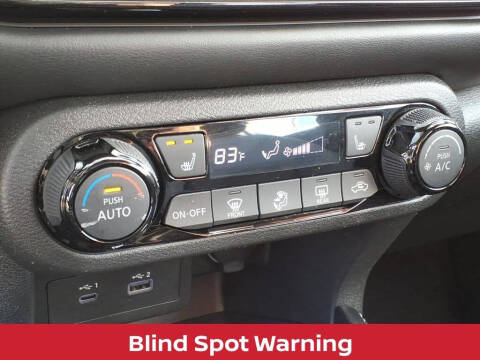 2024 Nissan Kicks SR