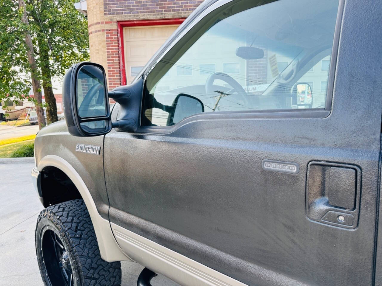 2000 Ford Excursion for sale at American Dream Motors in Winchester, VA