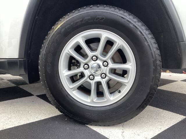 2020 Jeep Grand Cherokee Laredo E