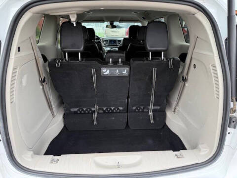 2020 Chrysler Voyager LXi