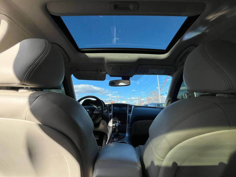 2016 Infiniti Q50 Red Sport 400