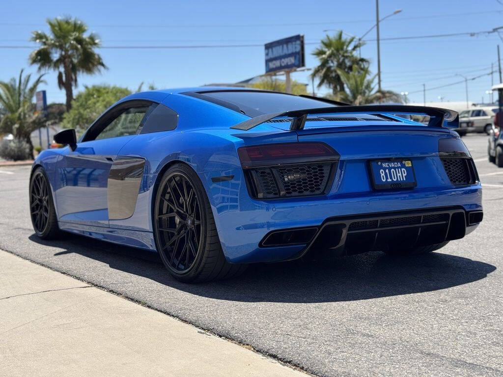 2017 Audi R8 9