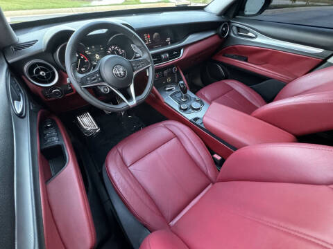 2018 Alfa Romeo Stelvio Sport