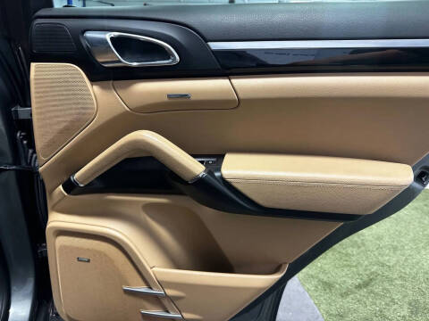 2017 Porsche Cayenne S