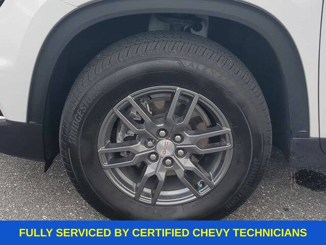 2025 GMC Acadia Elevation
