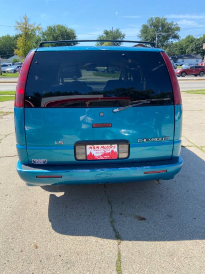 1995 Chevrolet Lumina Minivan for sale at M & M Motors in Des Moines, IA