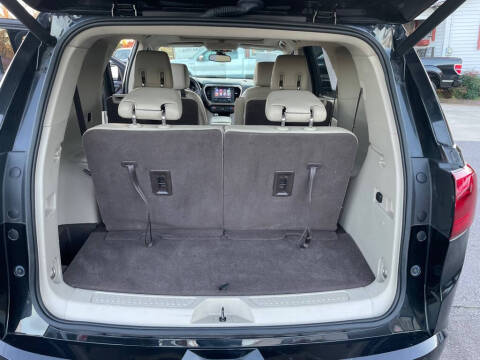 2017 GMC Acadia Denali