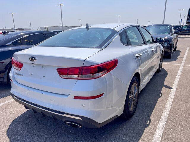 2020 Kia Optima LX