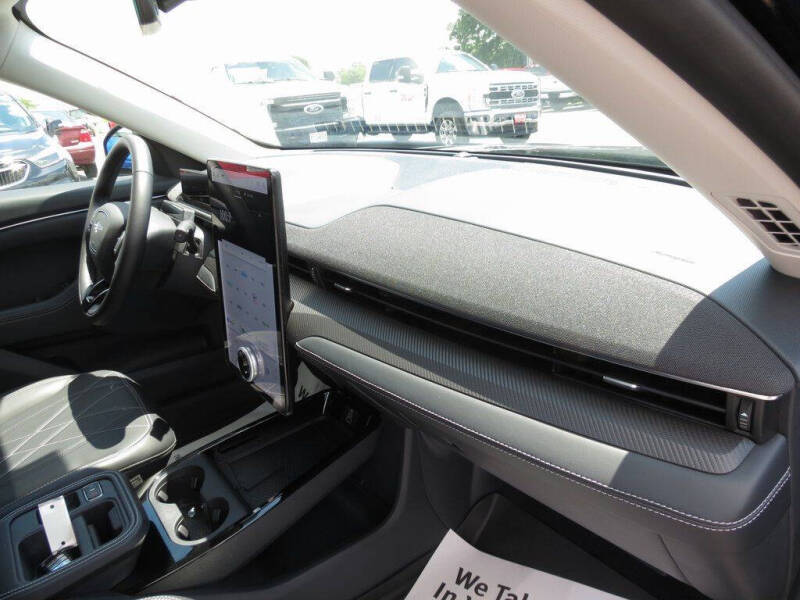 2025 Ford Mustang Mach-E Select