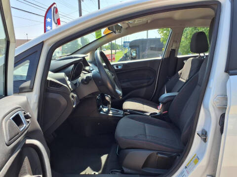 2016 Ford Fiesta SE